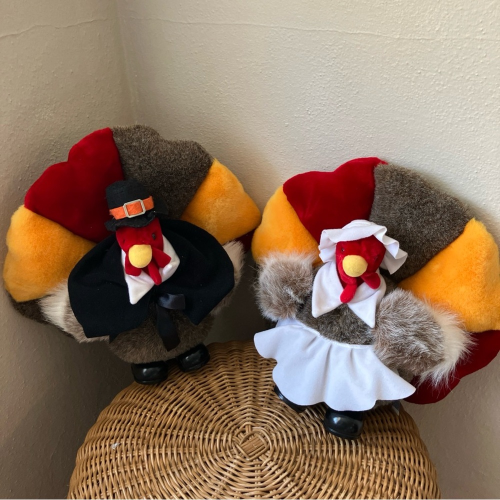 People Pals Happy Thanksgiving plush animals.